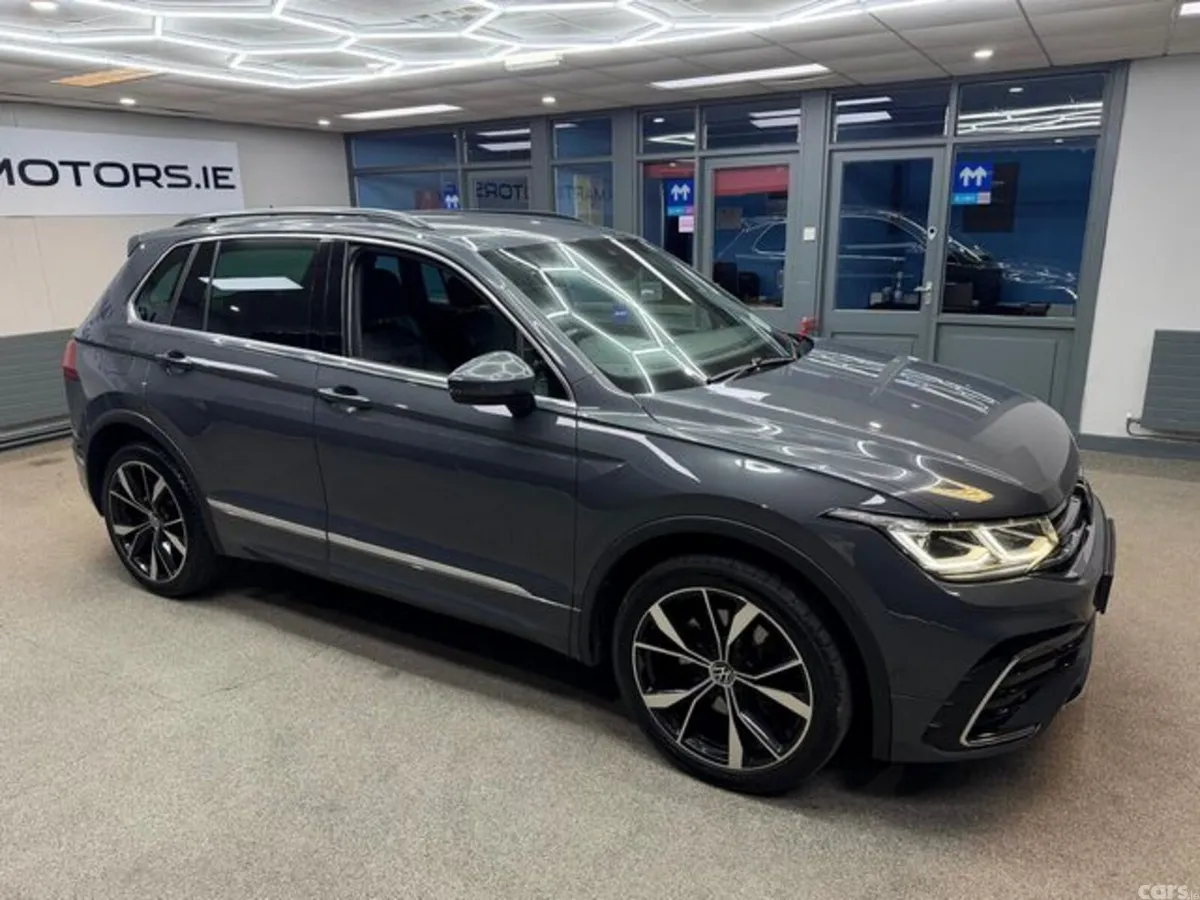 Volkswagen Tiguan SUV, Petrol Plug-in Hybrid, 2023, Grey
