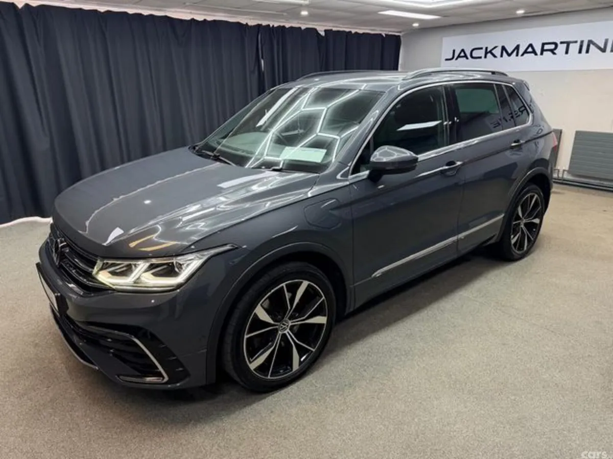 Volkswagen Tiguan SUV, Petrol Plug-in Hybrid, 2023, Grey