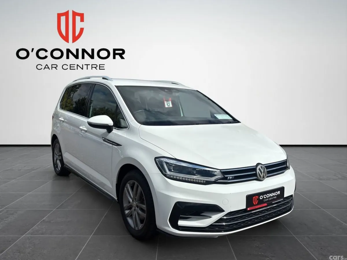 Volkswagen Touran Estate, Petrol, 2017, White