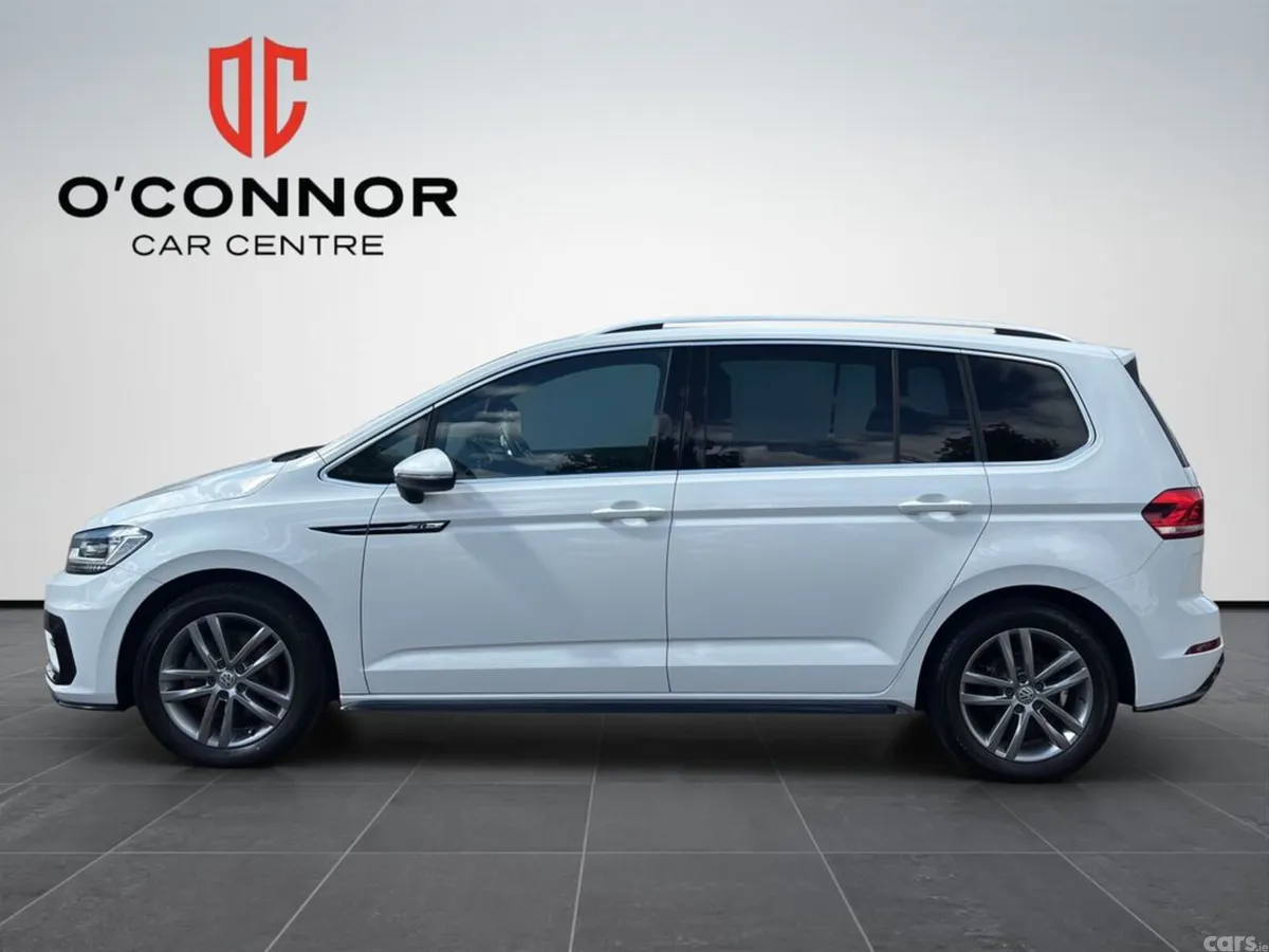 Volkswagen Touran Estate, Petrol, 2017, White