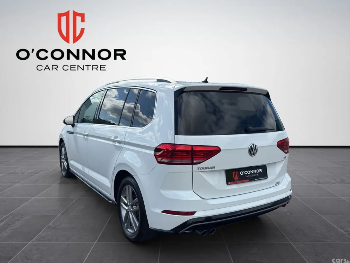 Volkswagen Touran Estate, Petrol, 2017, White