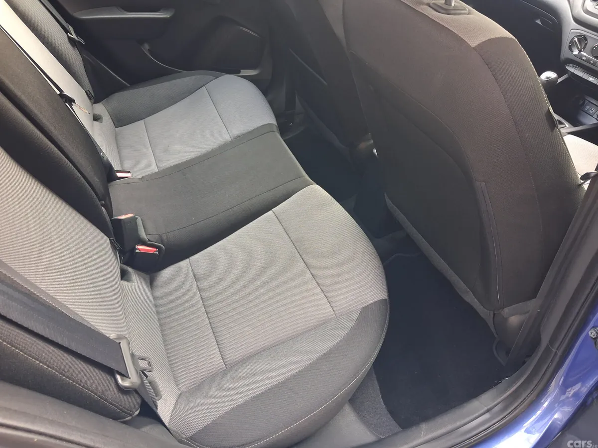 Hyundai i20 Hatchback, Petrol, 2019, Blue