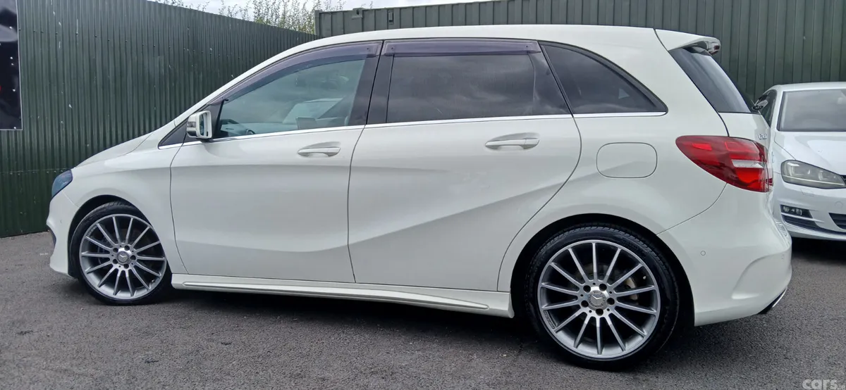 Mercedes-Benz B-Class SUV, Petrol, 2016, White