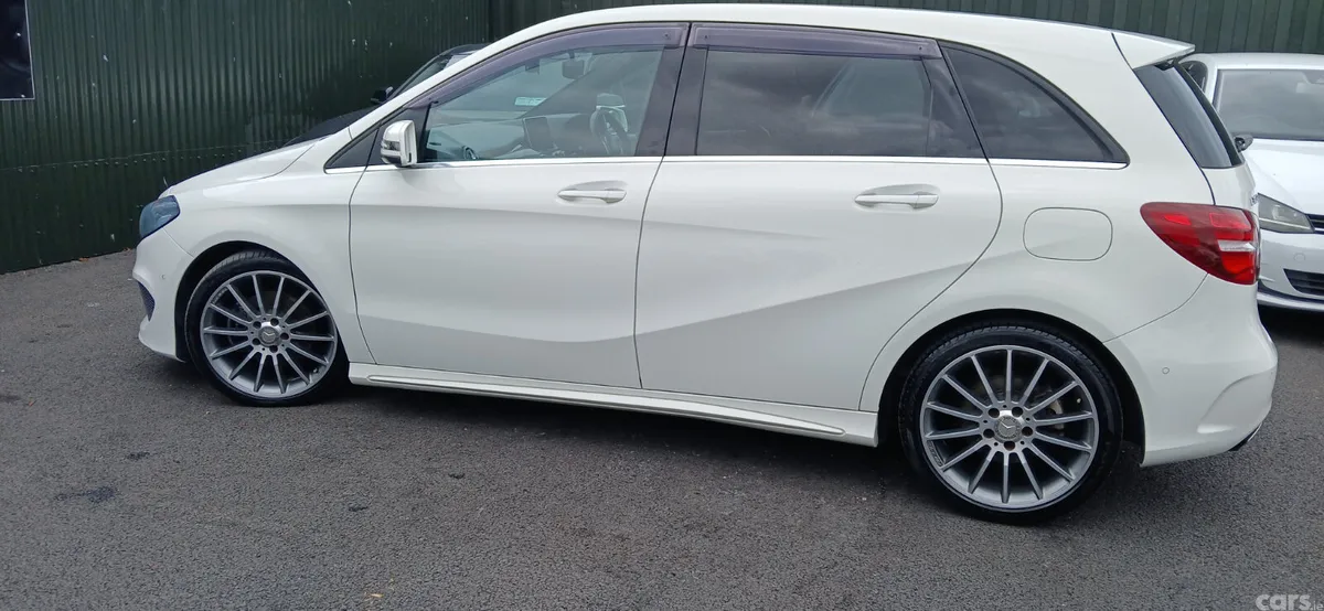 Mercedes-Benz B-Class SUV, Petrol, 2016, White