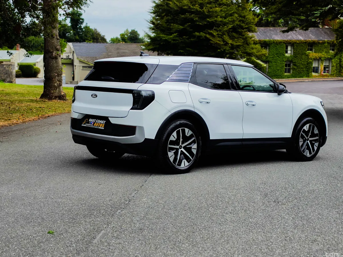 Ford Explorer SUV, Electric, 2024, White