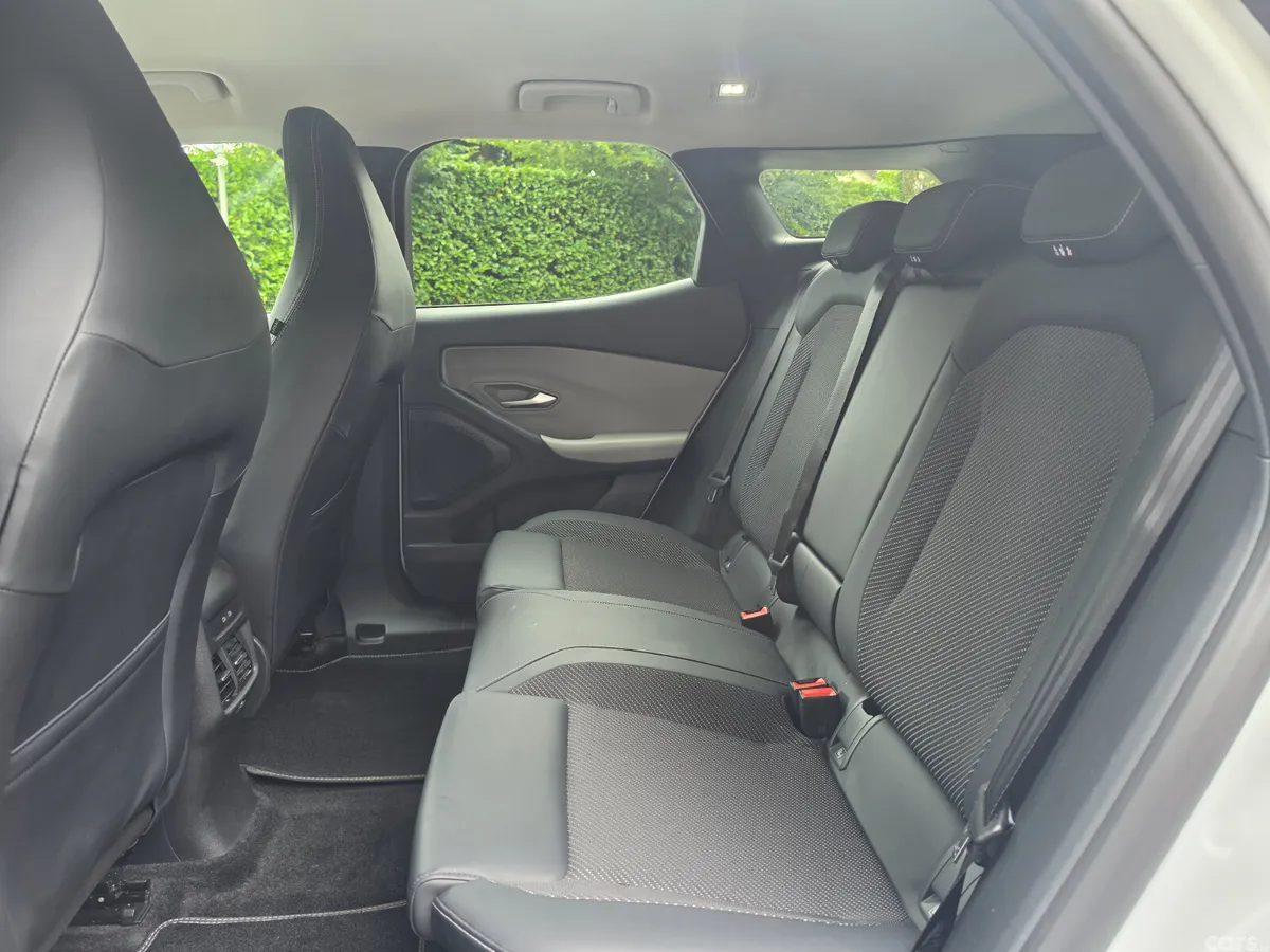 Ford Explorer SUV, Electric, 2024, White