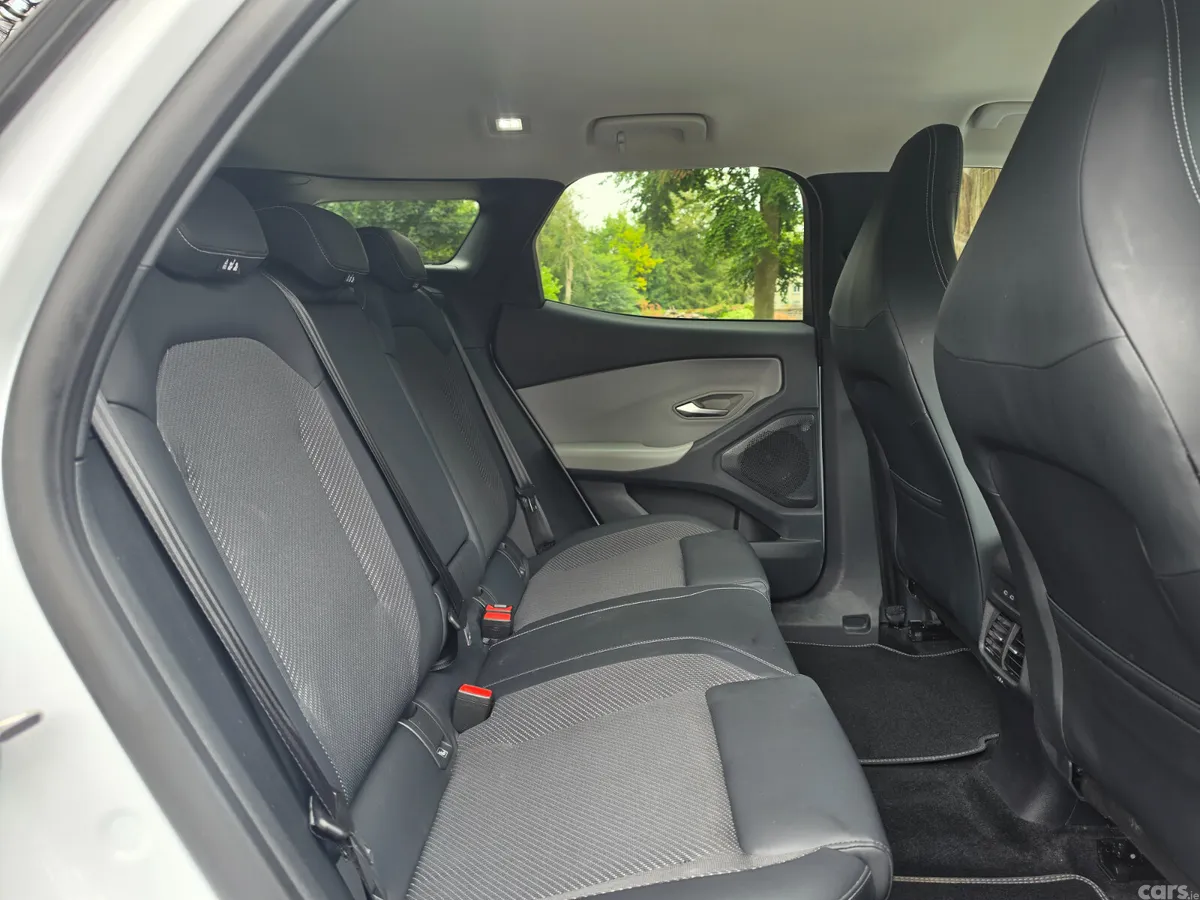 Ford Explorer SUV, Electric, 2024, White