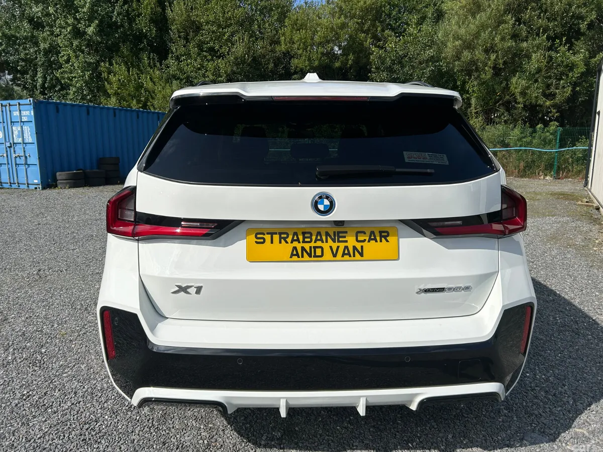 BMW X1 SUV, Petrol Hybrid, 2023, White