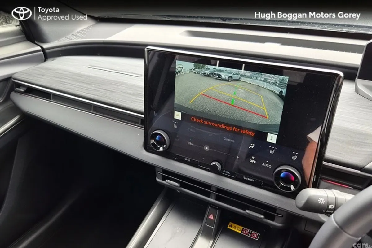 Toyota C-HR Estate, Electric, 2026, Green