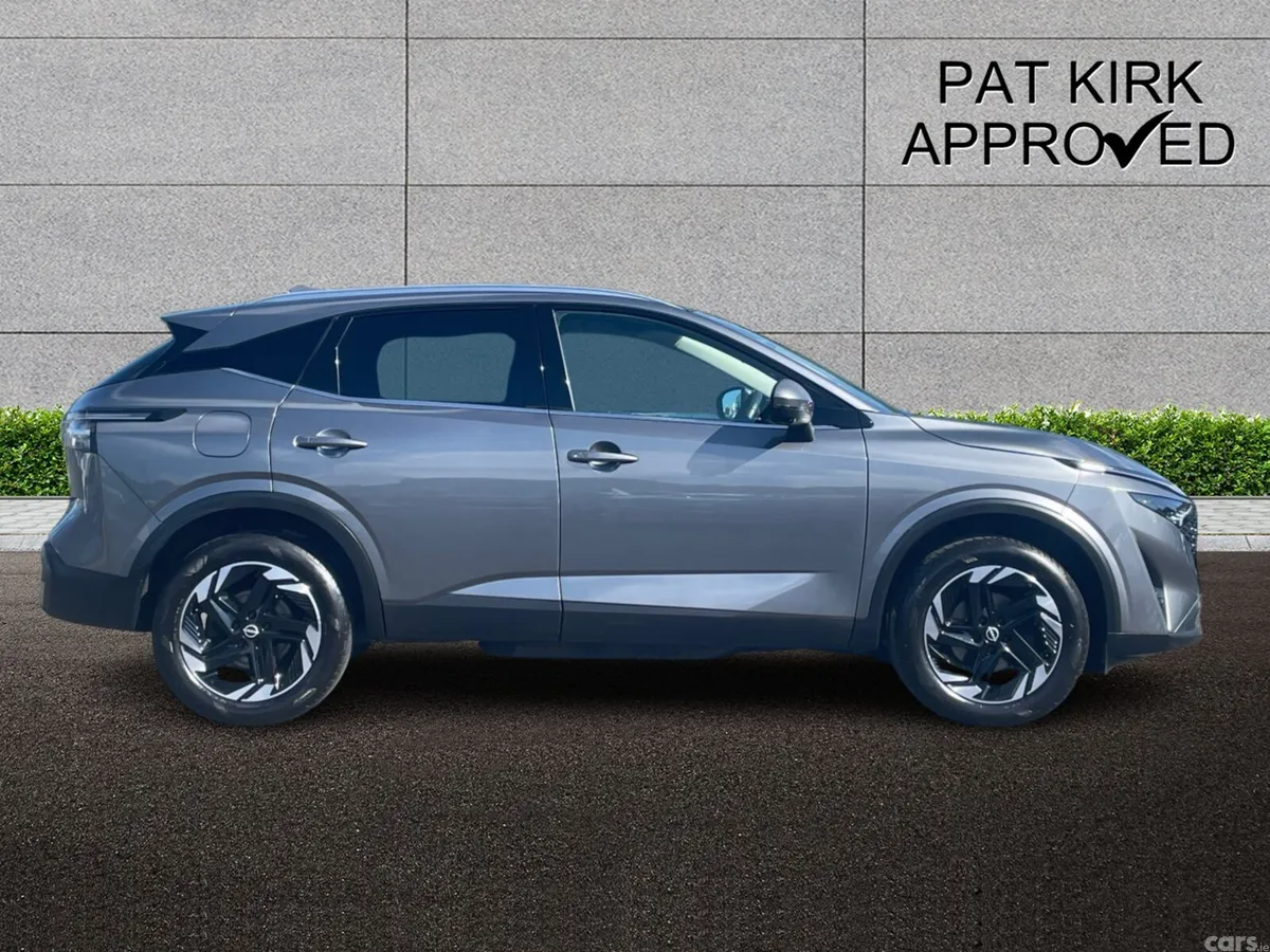 Nissan Qashqai Hatchback, Petrol, 2024, Grey