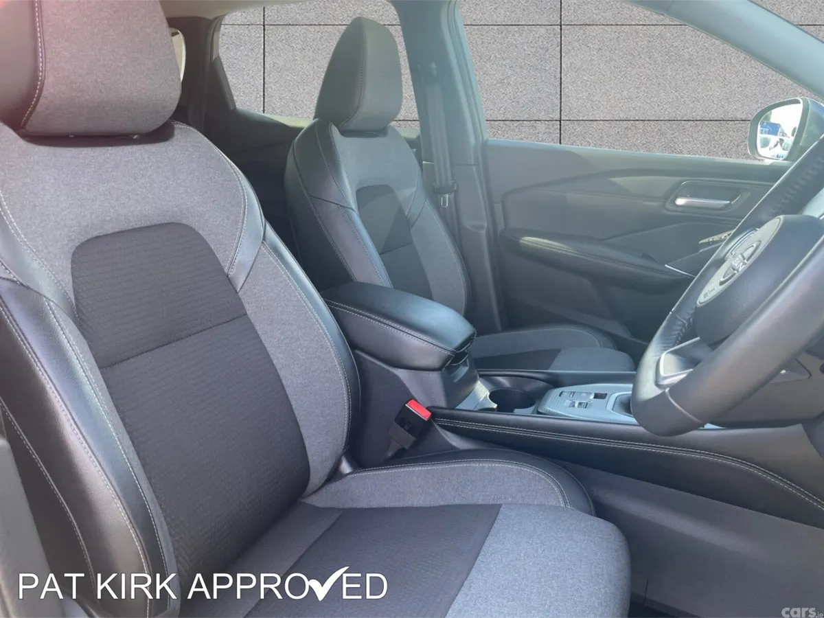 Nissan Qashqai Hatchback, Petrol, 2024, Grey