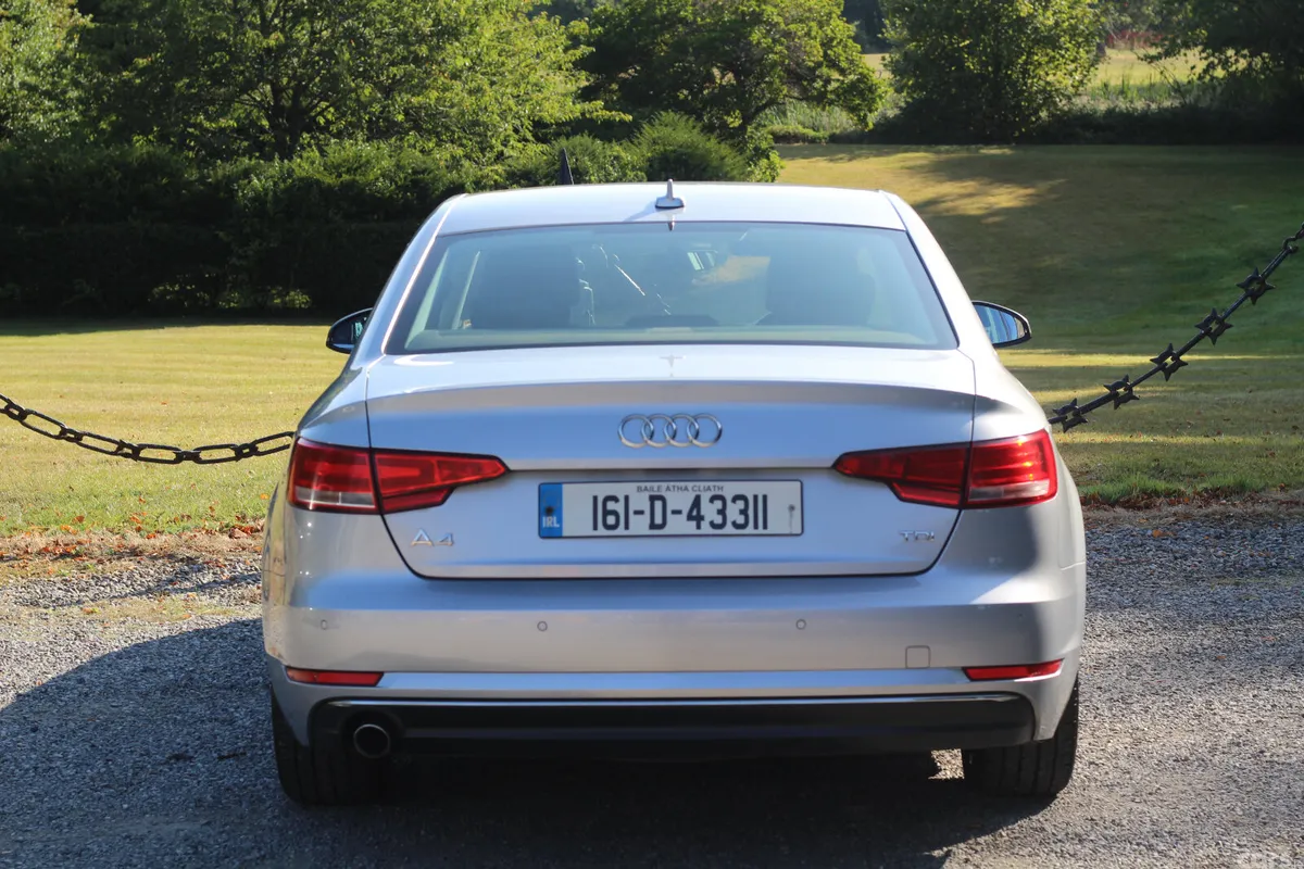 Audi A4 Saloon, Diesel, 2016, Silver