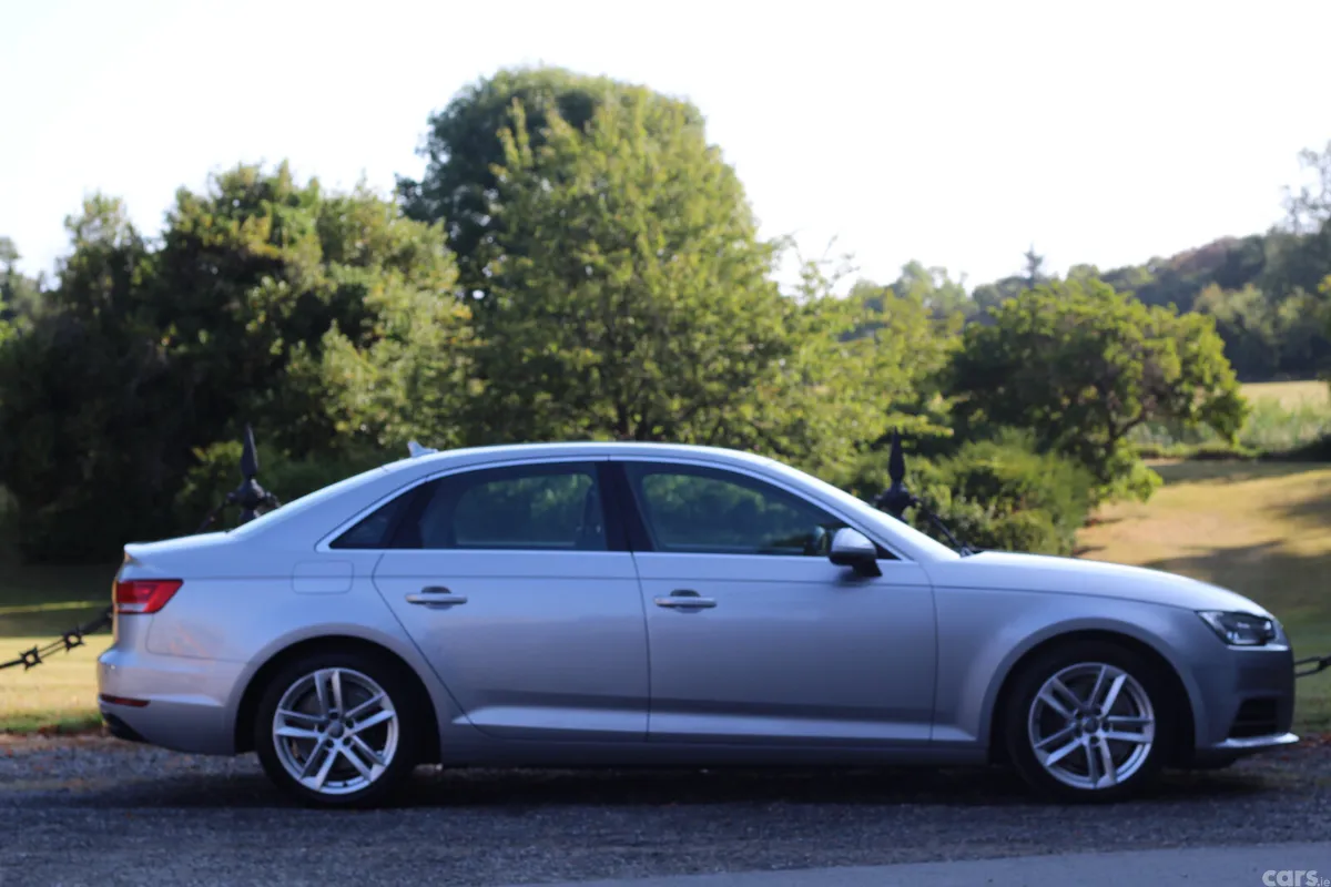 Audi A4 Saloon, Diesel, 2016, Silver