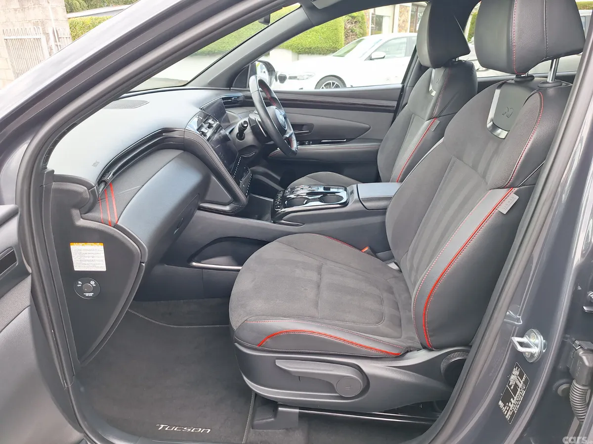 Hyundai Tucson SUV, Petrol Plug-in Hybrid, 2023, Grey