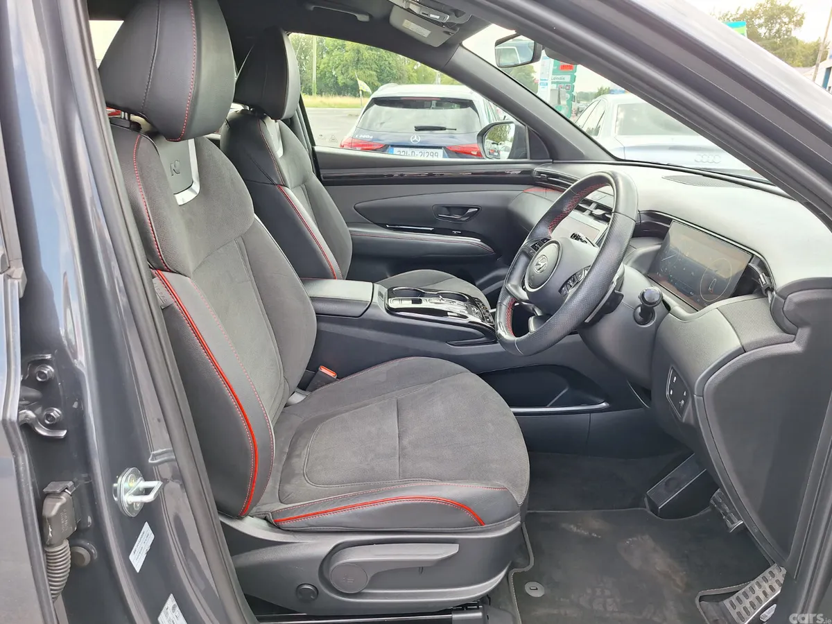 Hyundai Tucson SUV, Petrol Plug-in Hybrid, 2023, Grey