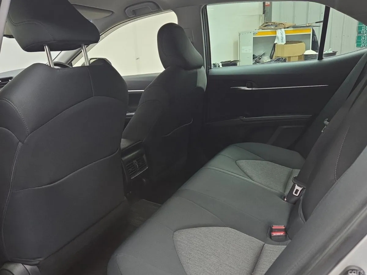 Toyota Camry Saloon, Petrol Hybrid, 2021, Silver
