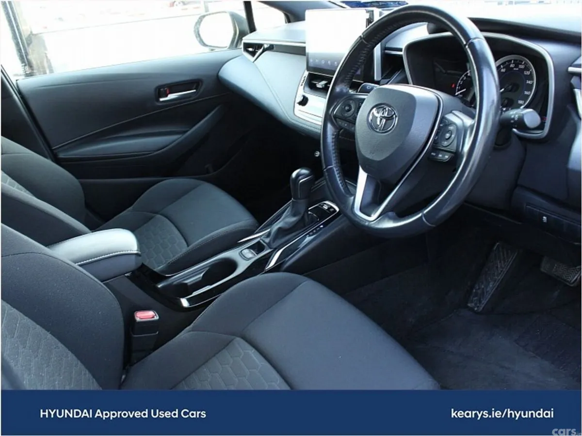 Toyota Corolla Hatchback, Petrol Hybrid, 2019, Silver
