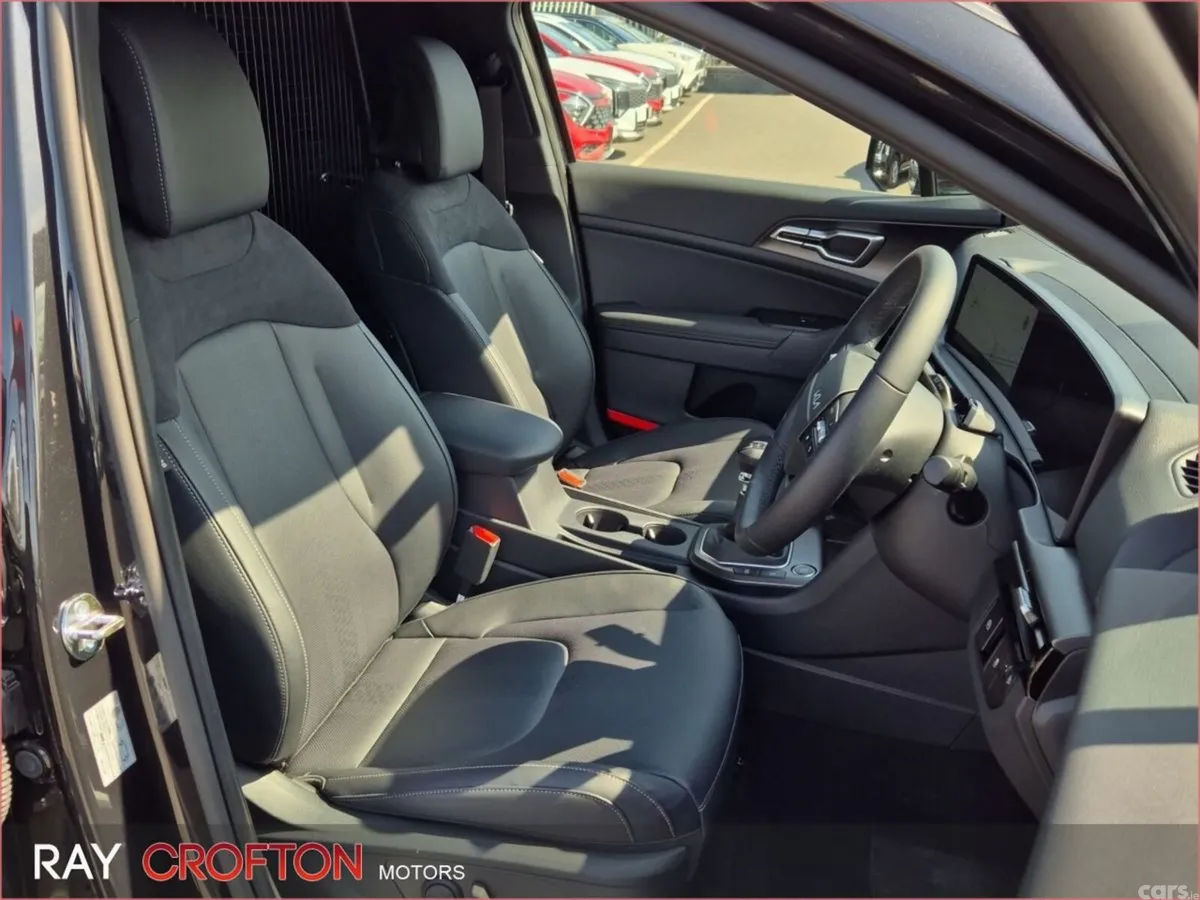 Kia Sportage SUV, Diesel Hybrid, 2026, Black