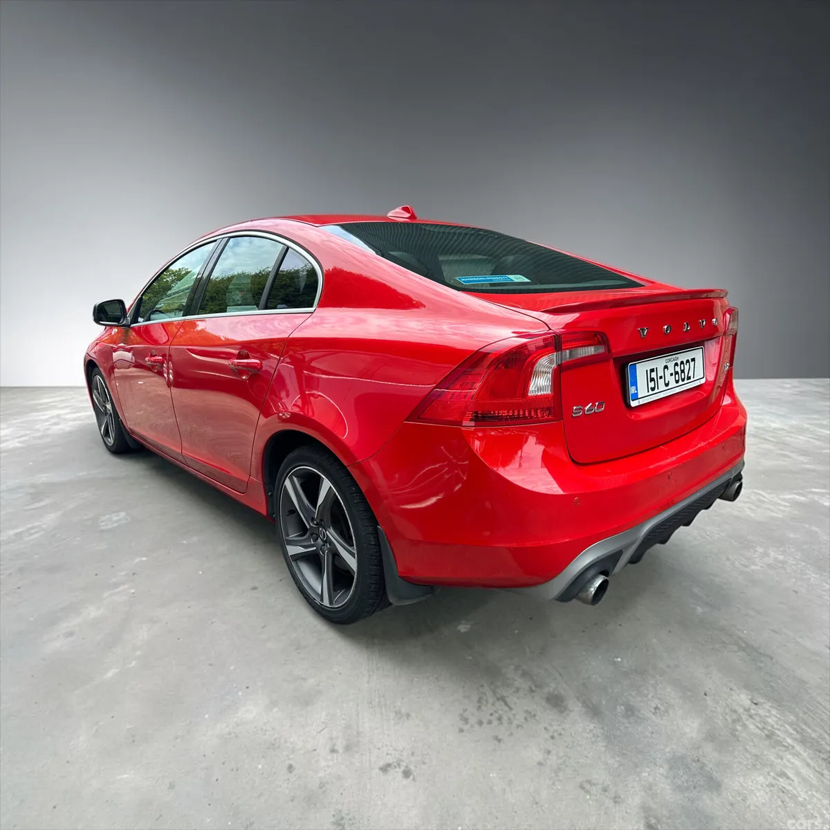 Volvo S60 Saloon, Diesel, 2015, Red