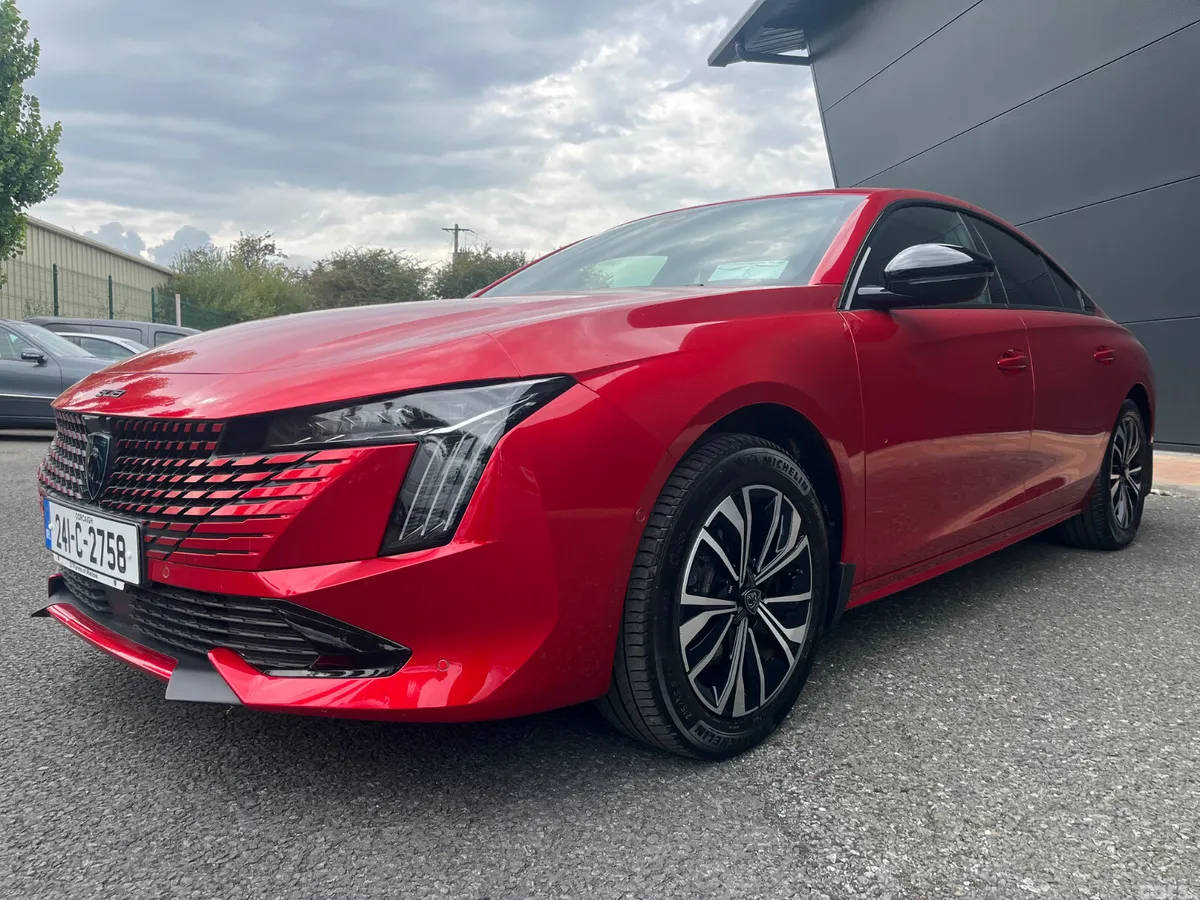 Peugeot 508 Hatchback, Diesel, 2024, Red