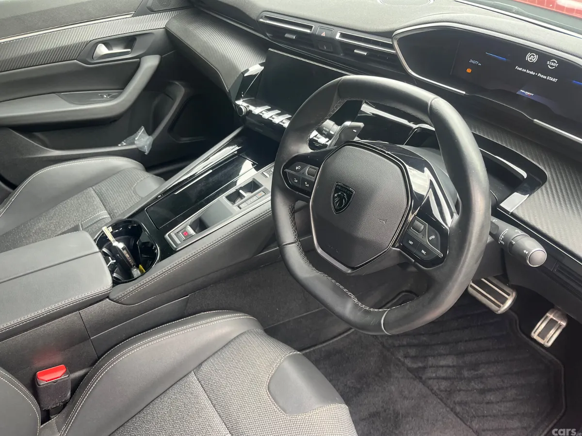 Peugeot 508 Hatchback, Diesel, 2024, Red