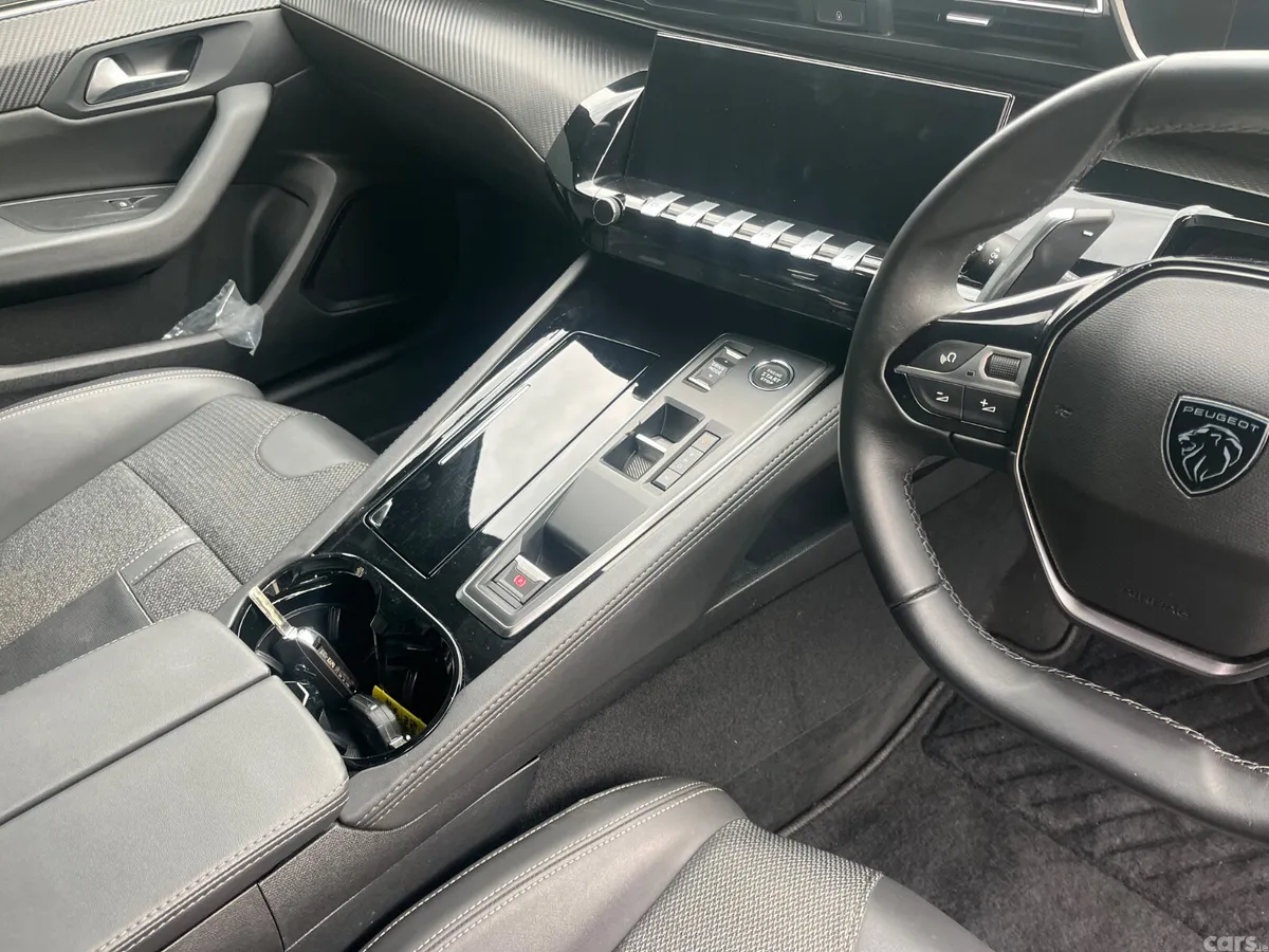 Peugeot 508 Hatchback, Diesel, 2024, Red