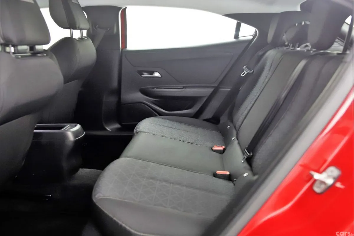Opel Mokka SUV, Diesel, 2022, Red