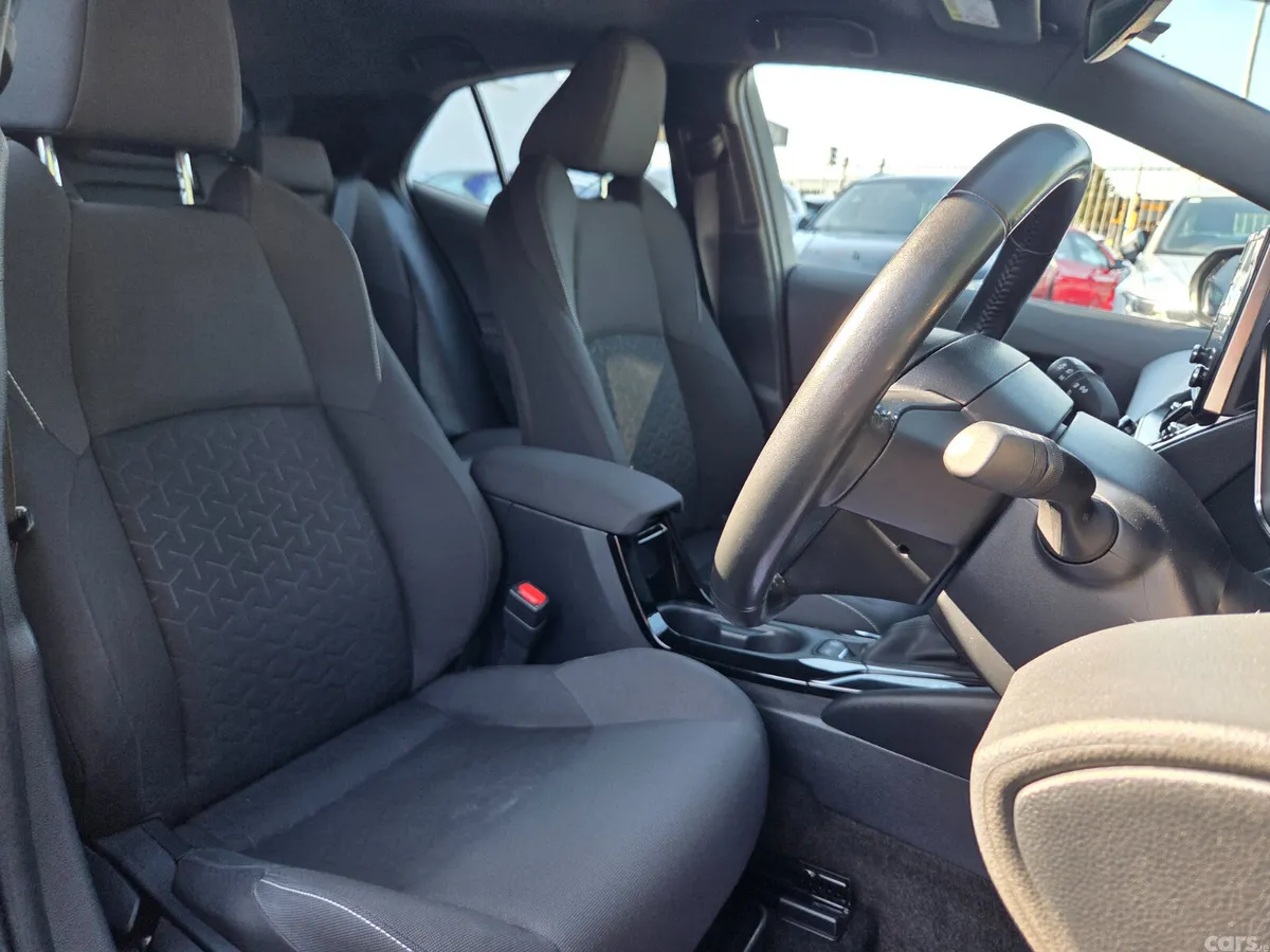Toyota Corolla Hatchback, Petrol Hybrid, 2022, Black