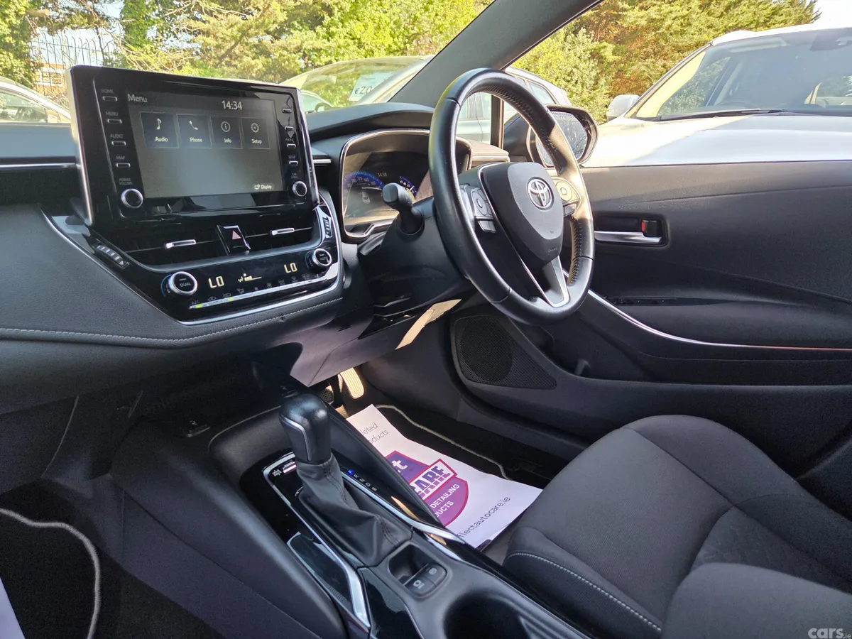 Toyota Corolla Hatchback, Petrol Hybrid, 2022, Black
