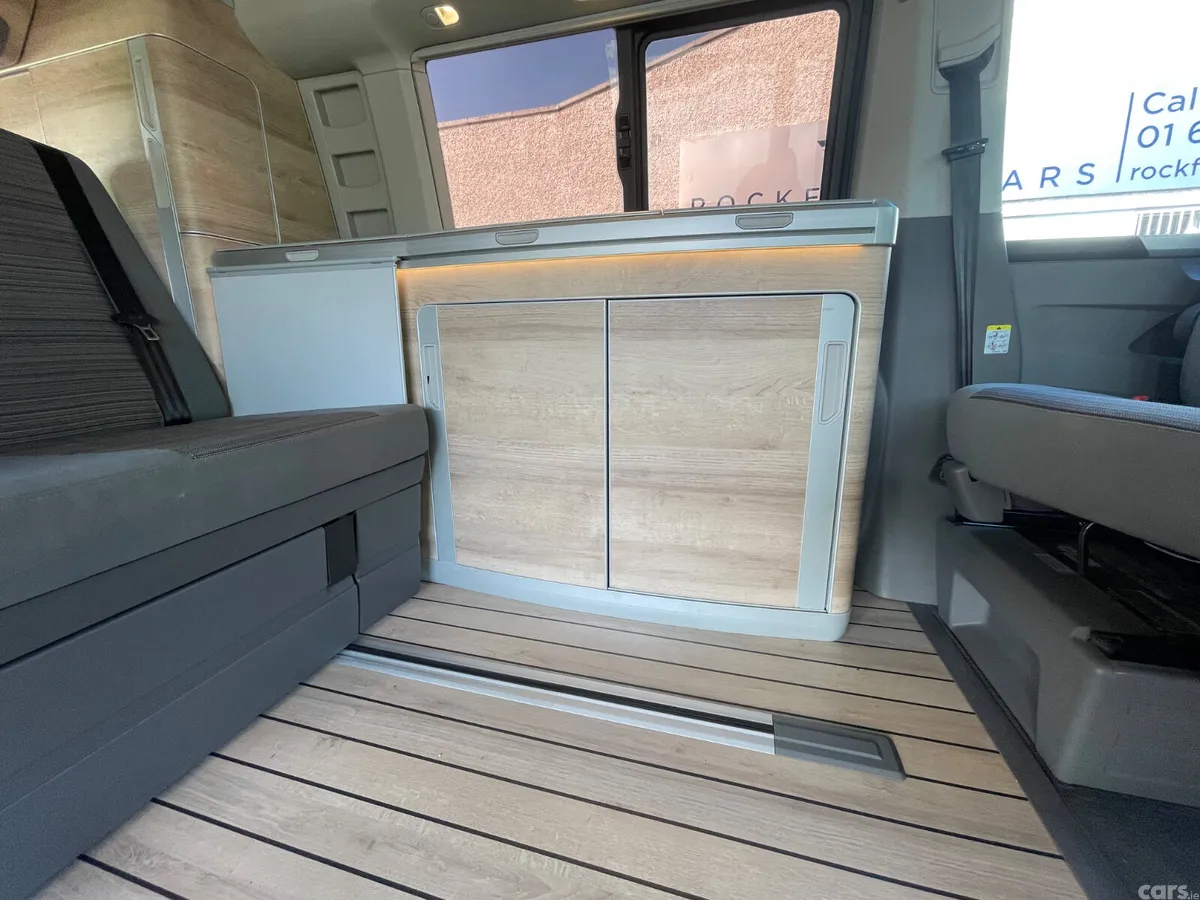 Volkswagen California Motor Caravan, Diesel, 2022, Green