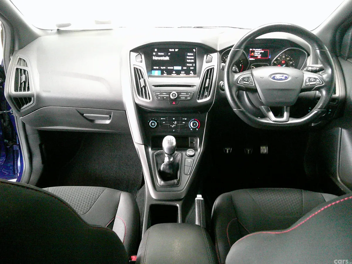 Ford Focus Hatchback, Diesel, 2018, Blue