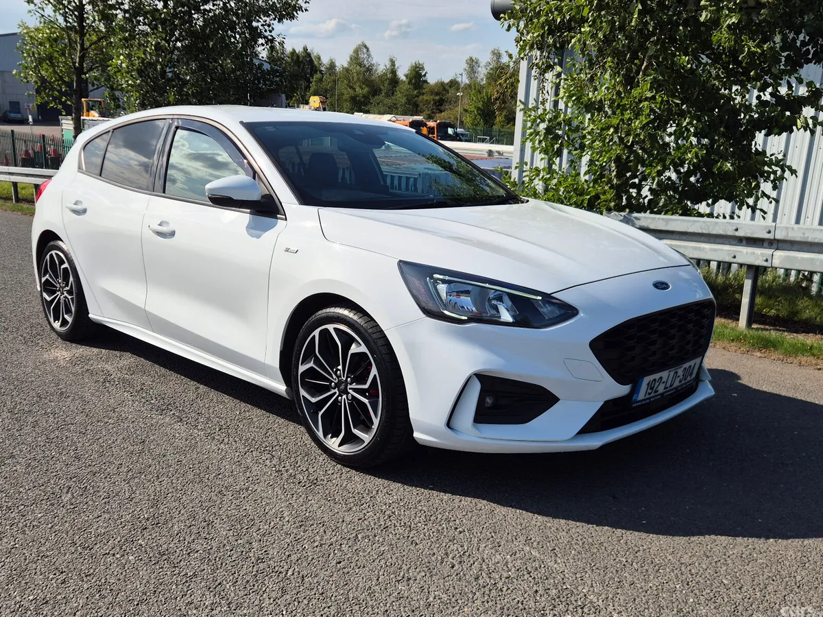 Ford Focus Hatchback, Diesel, 2019, White