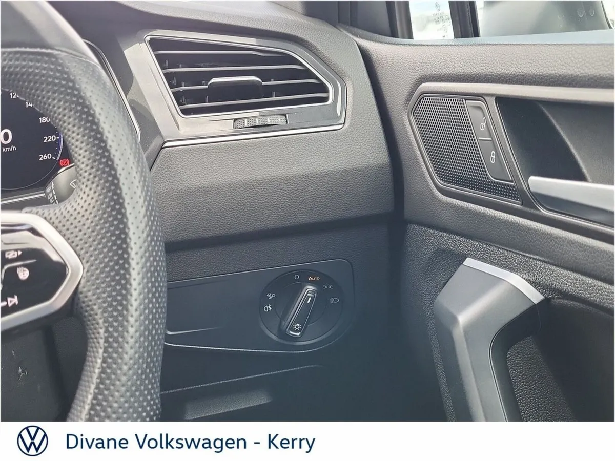 Volkswagen Tiguan SUV, Diesel, 2023, Silver