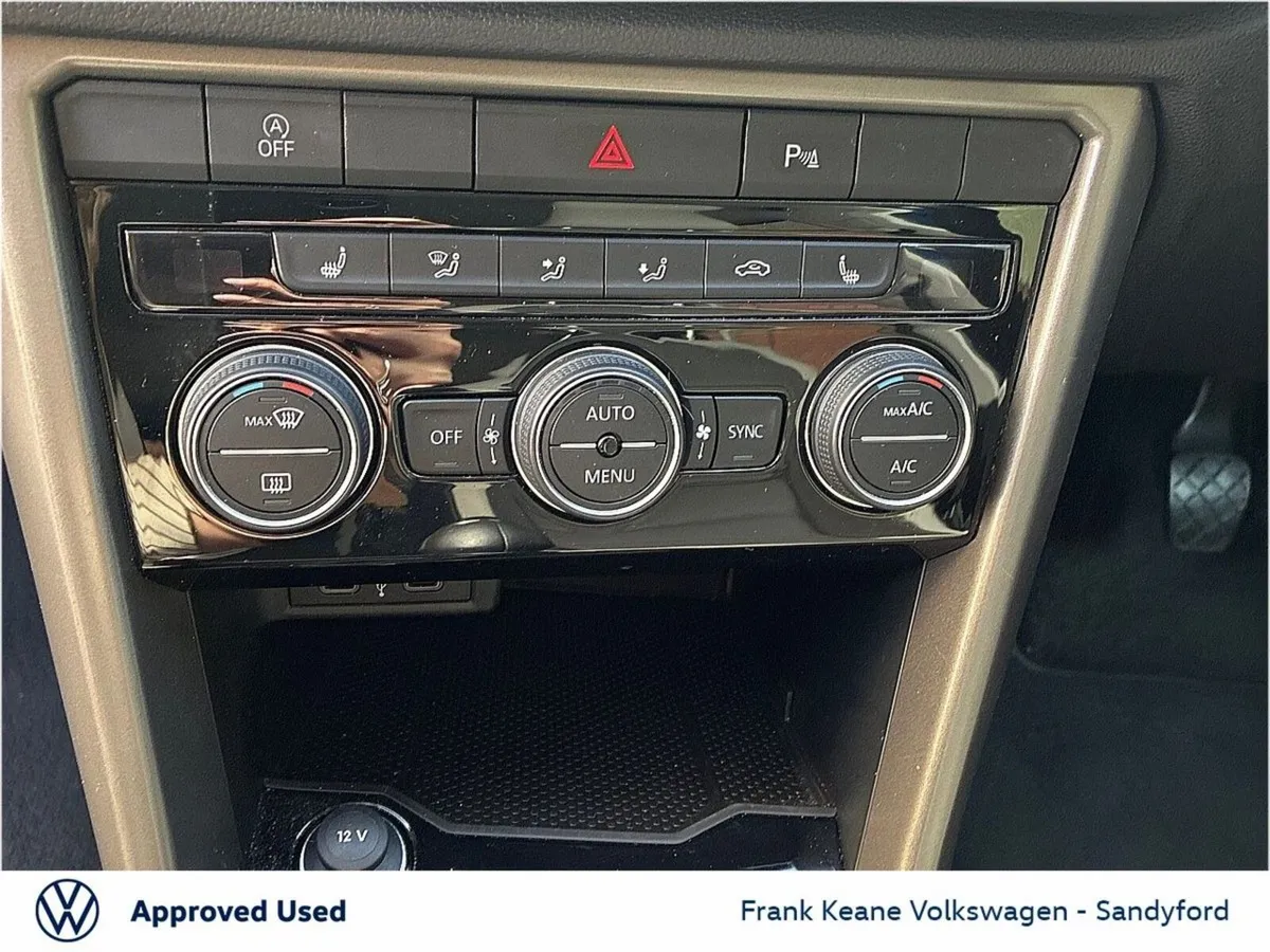 Volkswagen T-Roc SUV, Petrol, 2022, Blue