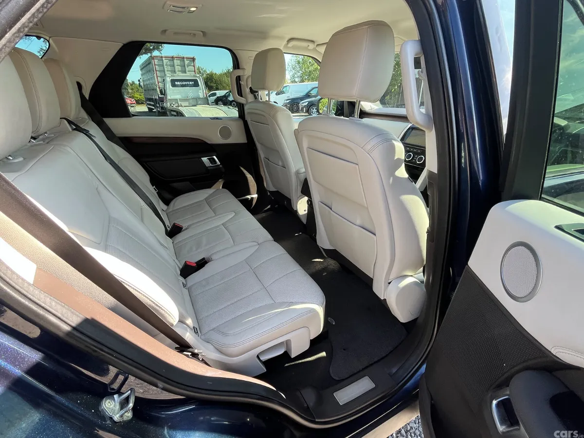 Land Rover Discovery SUV, Diesel, 2019, Blue