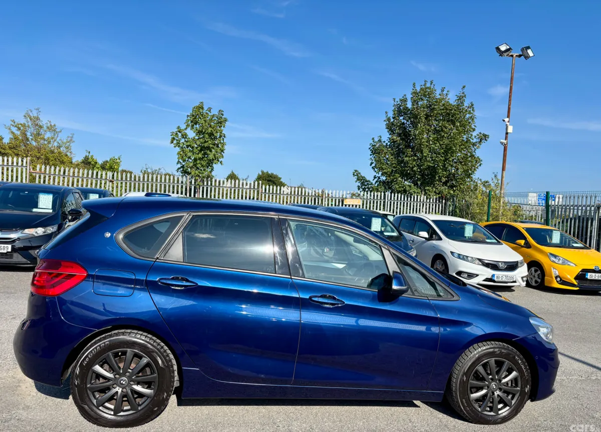 BMW 2-Series Hatchback, Diesel, 2018, Blue
