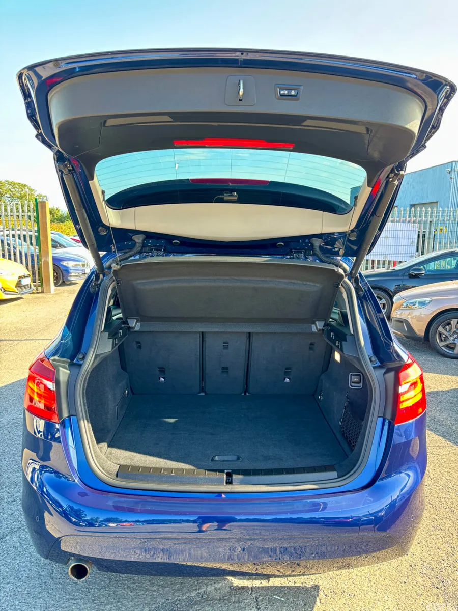 BMW 2-Series Hatchback, Diesel, 2018, Blue