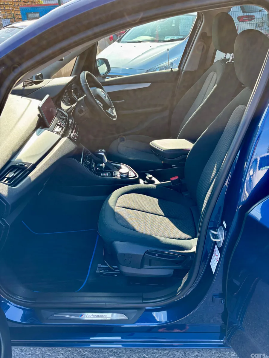 BMW 2-Series Hatchback, Diesel, 2018, Blue