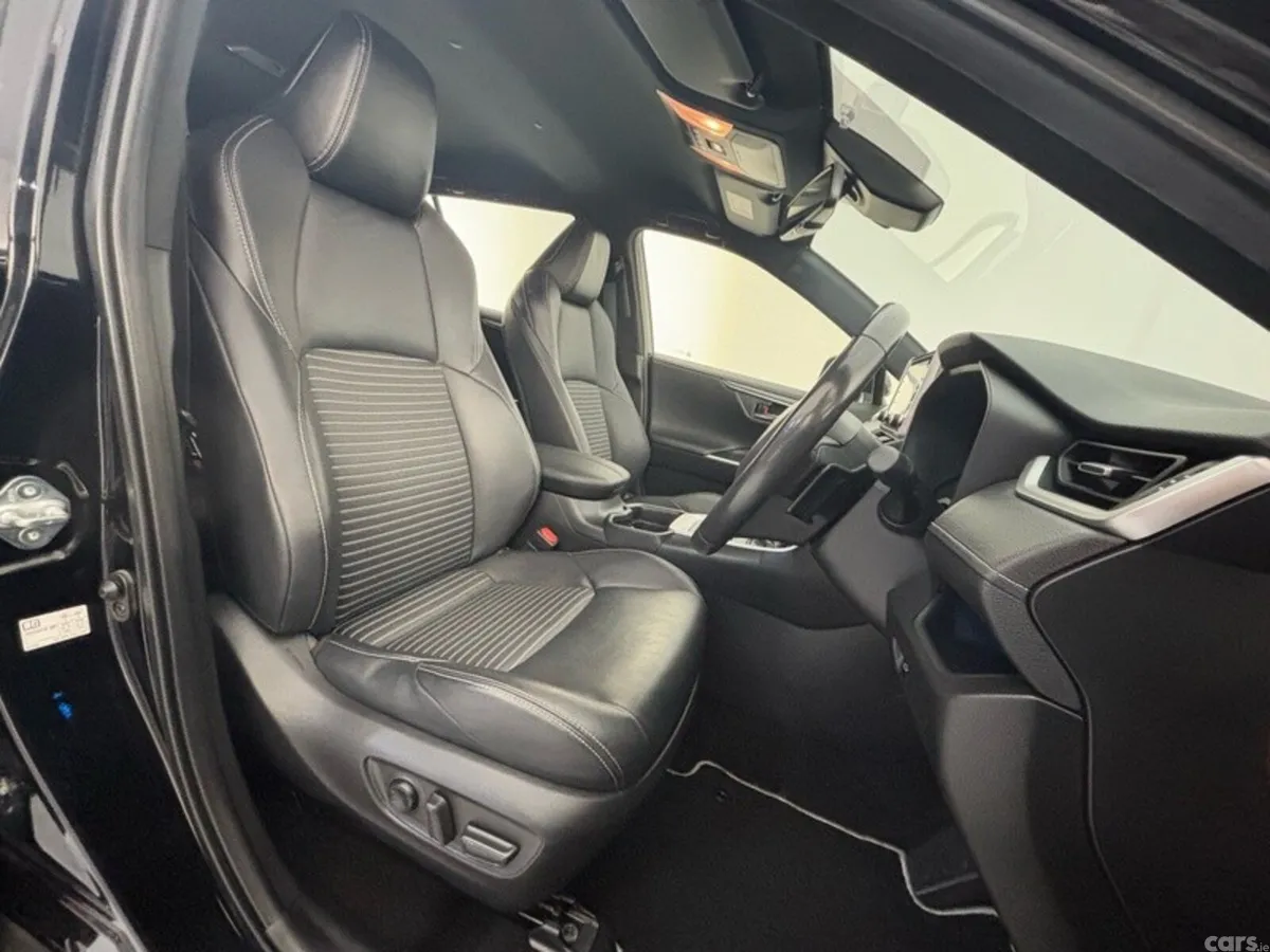 Toyota RAV4 SUV, Petrol Hybrid, 2022, Black