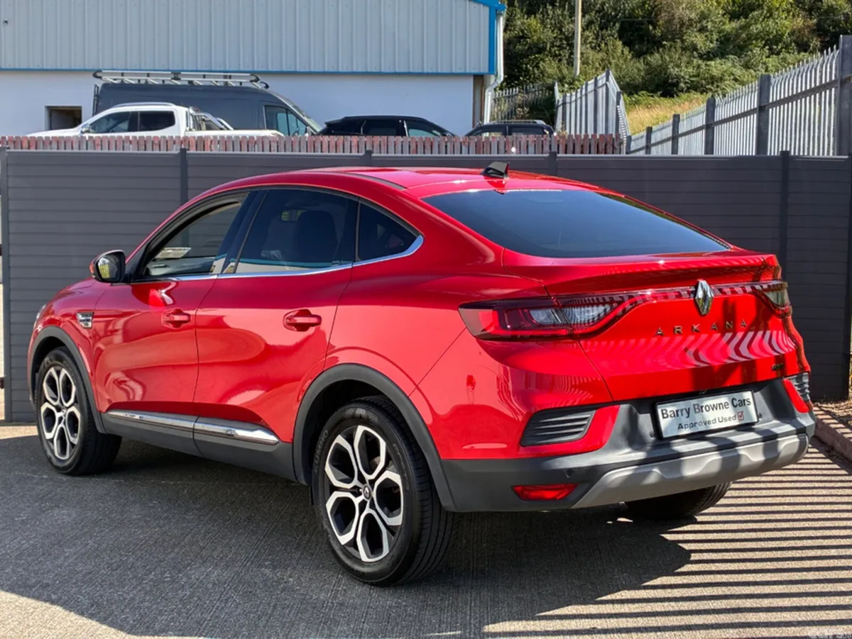 Renault Arkana Coupe, Petrol Hybrid, 2023, Red