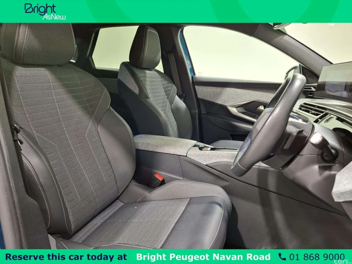 Peugeot 3008 MPV, Petrol, 2026, White