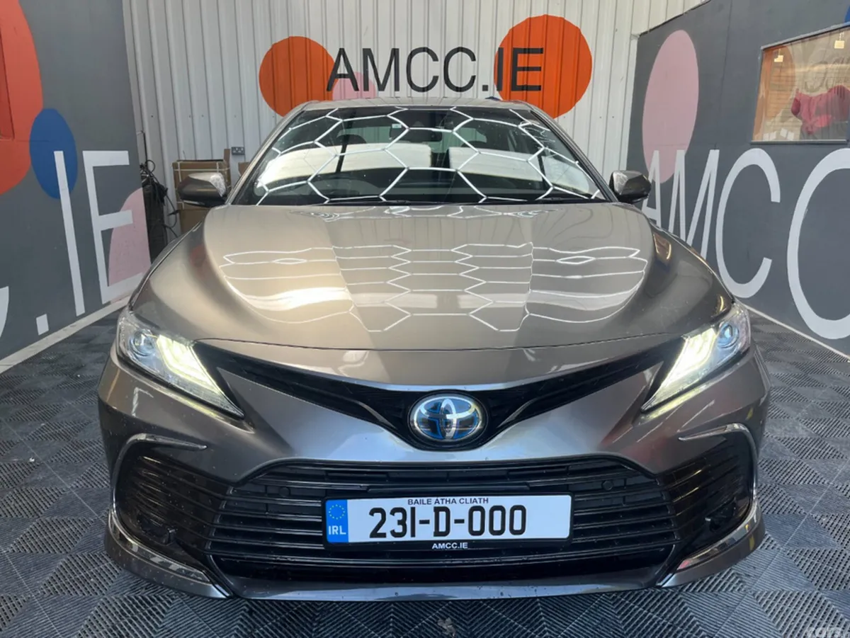 Toyota Camry Saloon, Petrol Hybrid, 2023, Grey