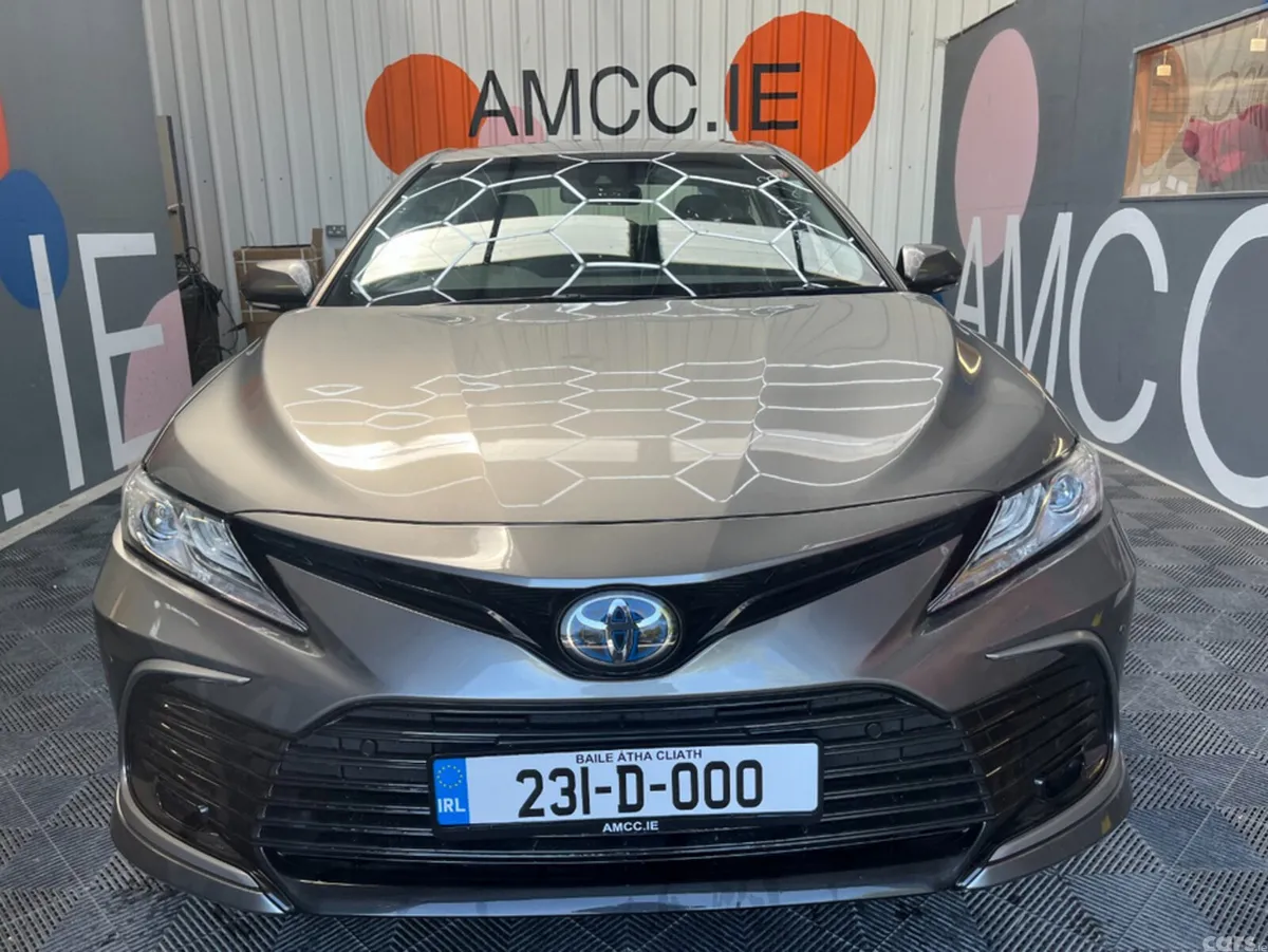 Toyota Camry Saloon, Petrol, 2023, Grey