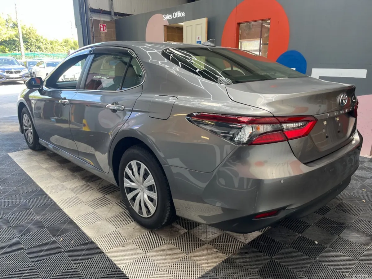 Toyota Camry Saloon, Petrol, 2023, Grey