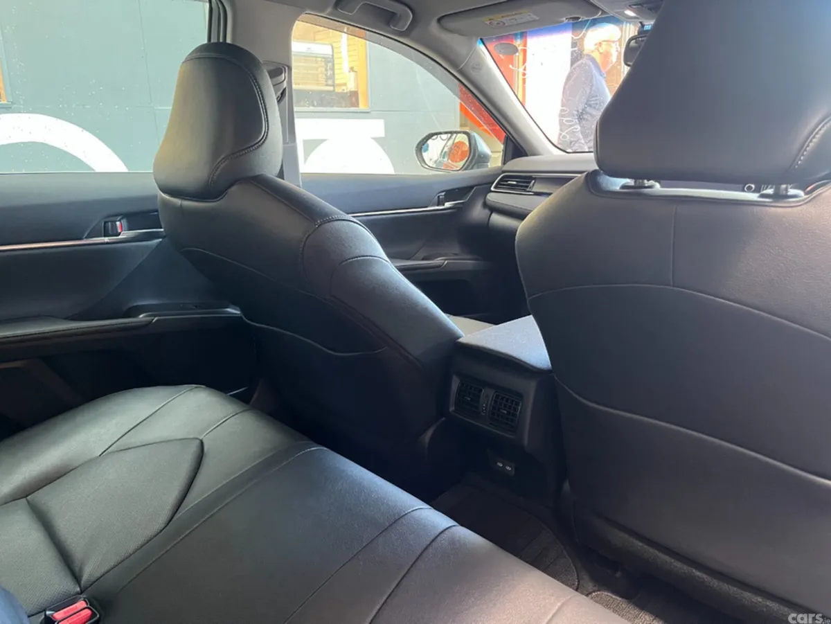 Toyota Camry Saloon, Petrol Hybrid, 2023, Grey
