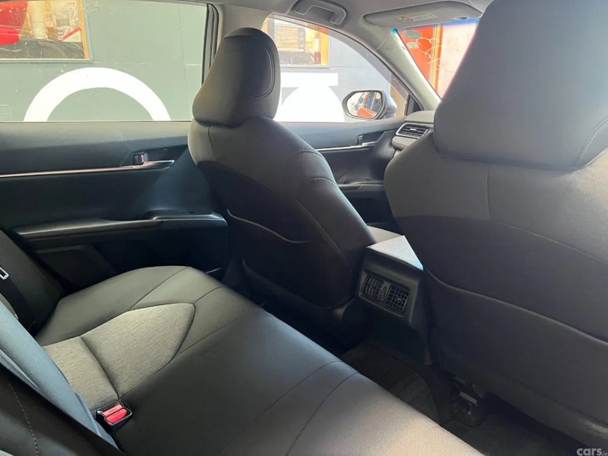 Toyota Camry Saloon, Petrol, 2023, Grey
