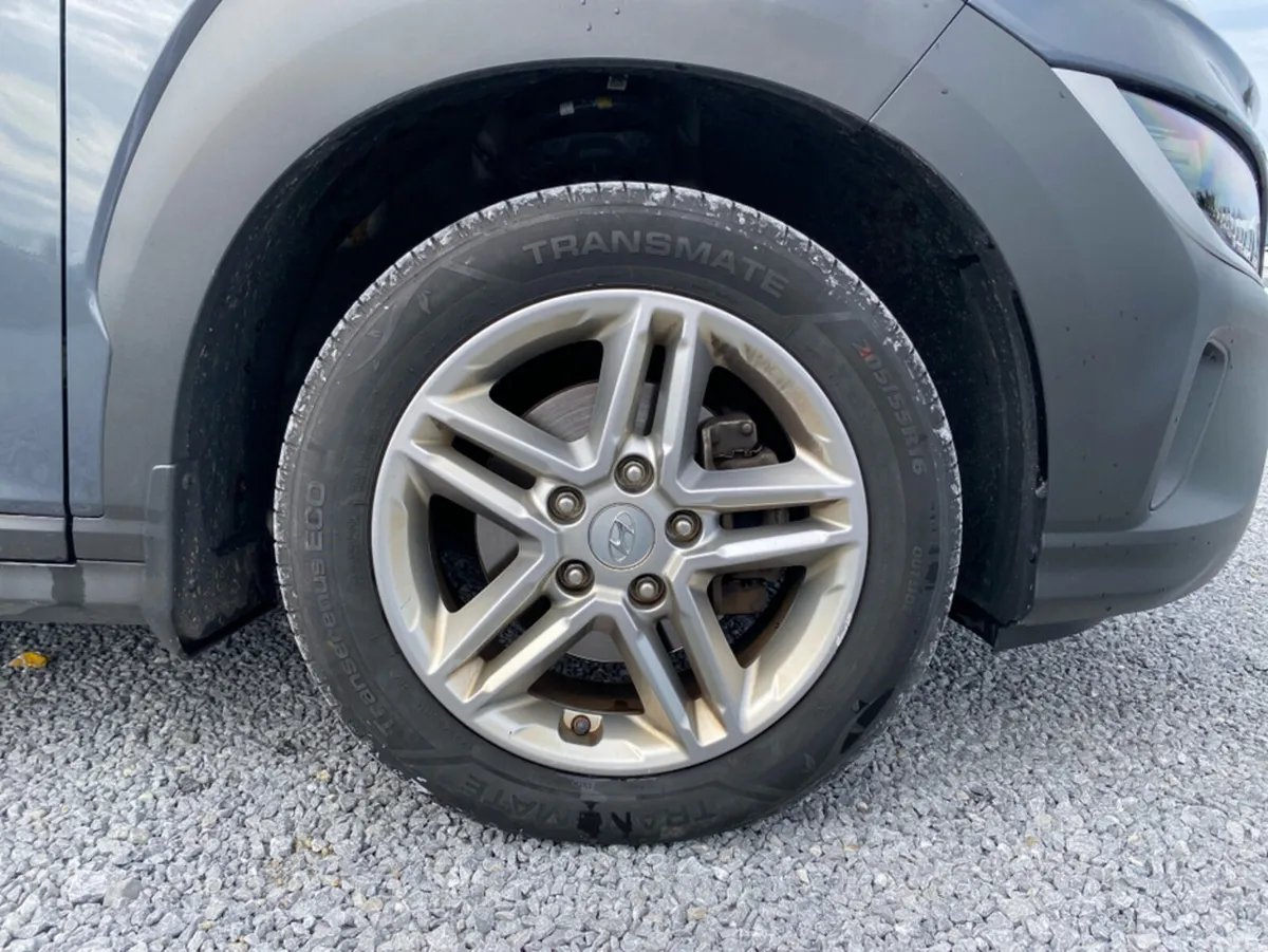 Hyundai KONA MPV, Diesel, 2021, Grey