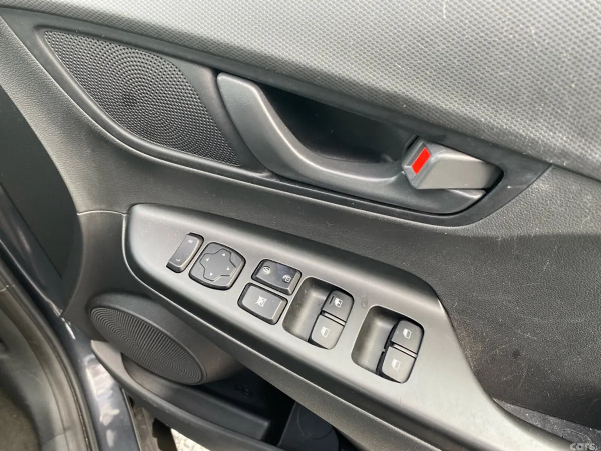 Hyundai KONA MPV, Diesel, 2021, Grey