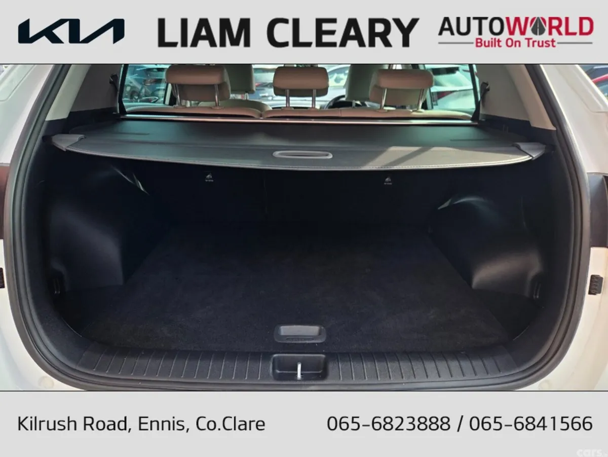 Kia Sportage MPV, Diesel, 2022, White
