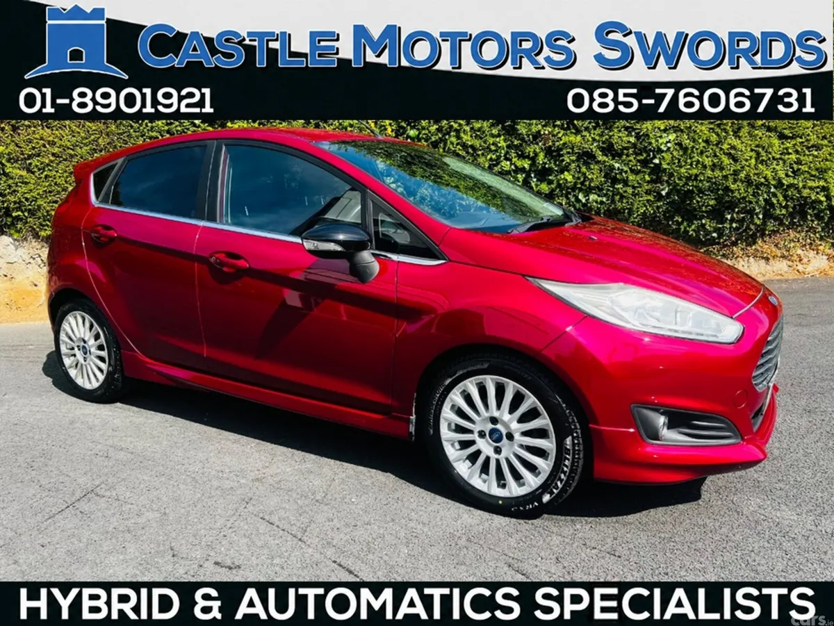 Ford Fiesta Hatchback, Petrol, 2014, Red